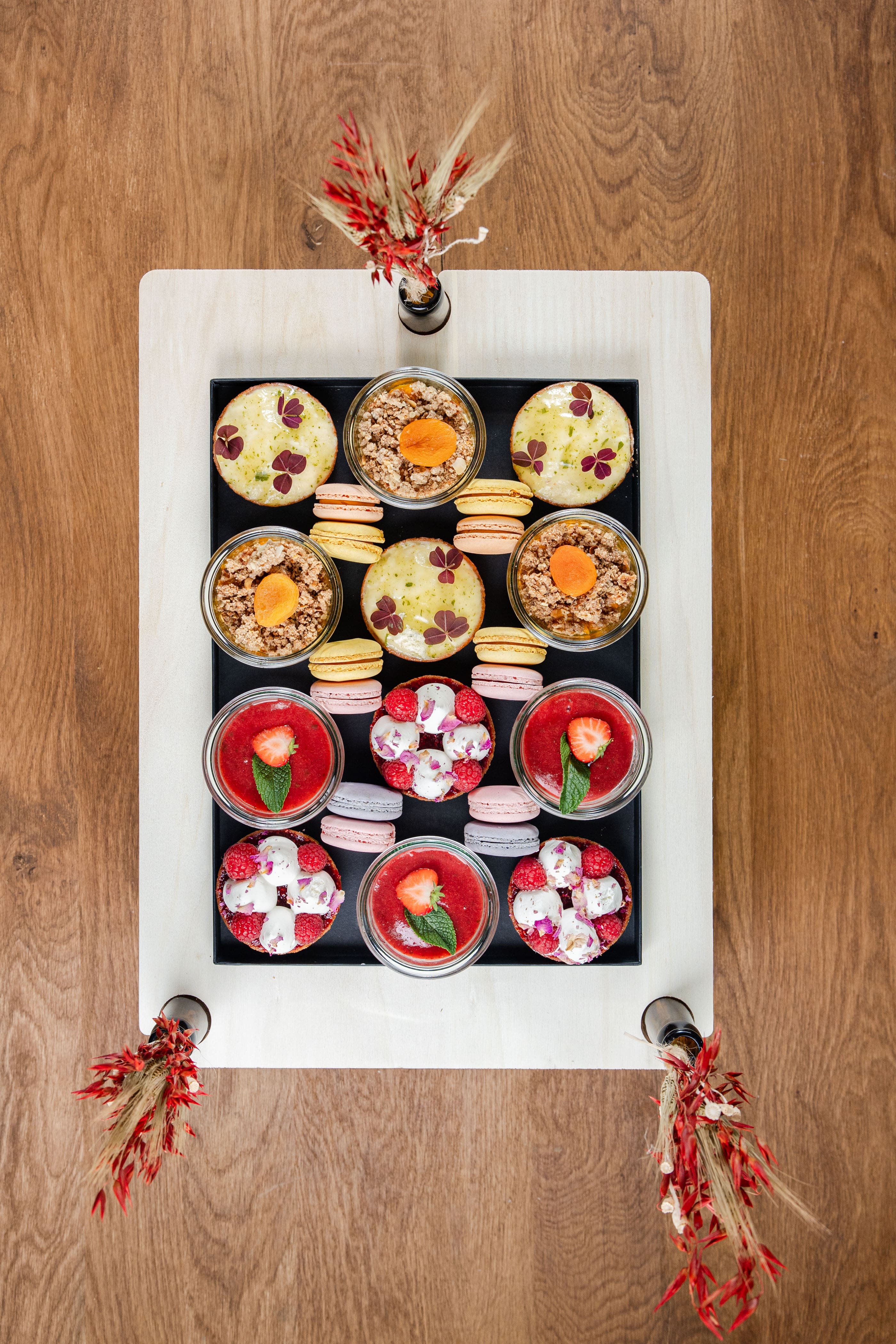 Plateau de Pâtisseries aux Fruits (pour 12)